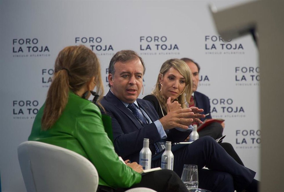 El consejero delegado de Abanca, Francisco Botas, durante su intervención en el Foro La Toja. 