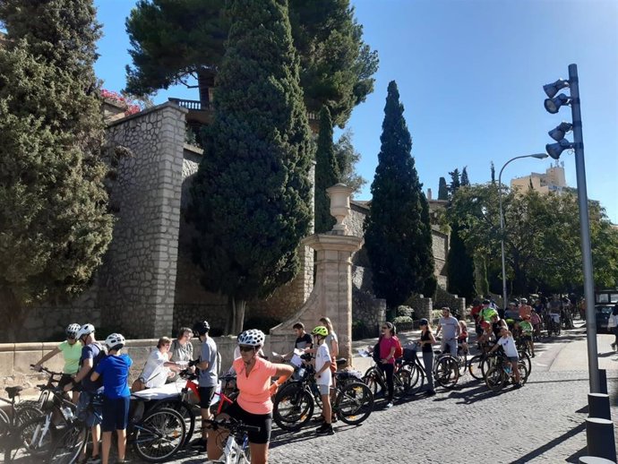 Más de 250 personas participan este sábado en una nueva edición del 'Rodabarris'