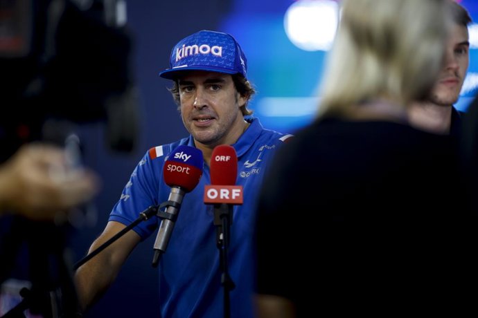 ALONSO Fernando (spa), Alpine F1 Team A522, portrait during the Formula 1 Singapore Airlines Singapore Grand Prix 2022, 17th round of the 2022 FIA Formula One World Championship from September 30 to October 02, 2022 on the Marina Bay Street Circuit, in 
