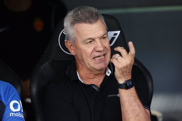 Javier Aguirre, head coach of RCD Mallorca, gestures during the Spanish League, La Liga Santander, football match played between Real Madrid and RCD Mallorca at Santiago Bernabeu stadium on September 11, 2022 in Madrid, Spain.