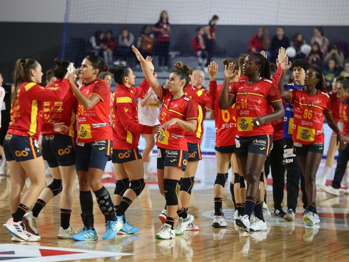 La selección española femenina de balonmano en el Trofeo Carpati