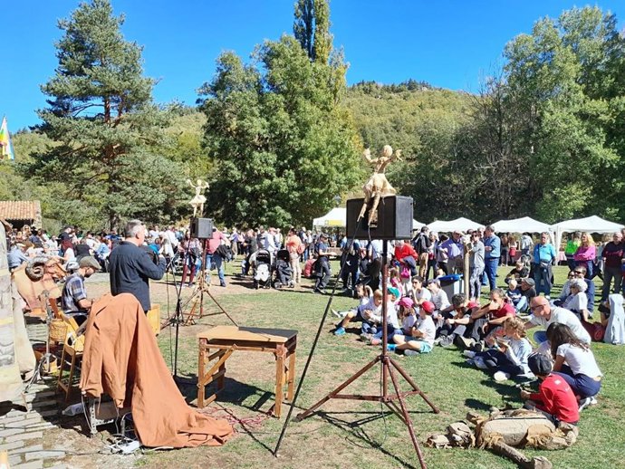 La Fiesta de la Trashumancia devuelve el sabor pastoril y la animación a la Venta de Piqueras