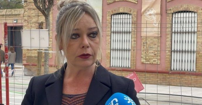 La secretaria de Educación de la Ejecutiva Provincial del PSOE de Huelva y alcaldesa de San Juan del Puerto, Rocío Cárdenas.