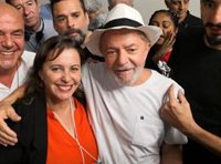 Brasil.- Bolsonaro y Lula madrugan para depositar su voto en las elecciones presidenciales brasileñas