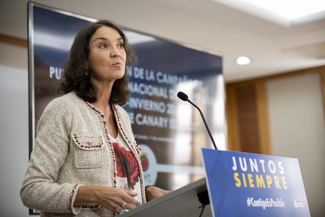 Archivo - La ministra de Industria, Comercio y Turismo, Reyes Maroto.