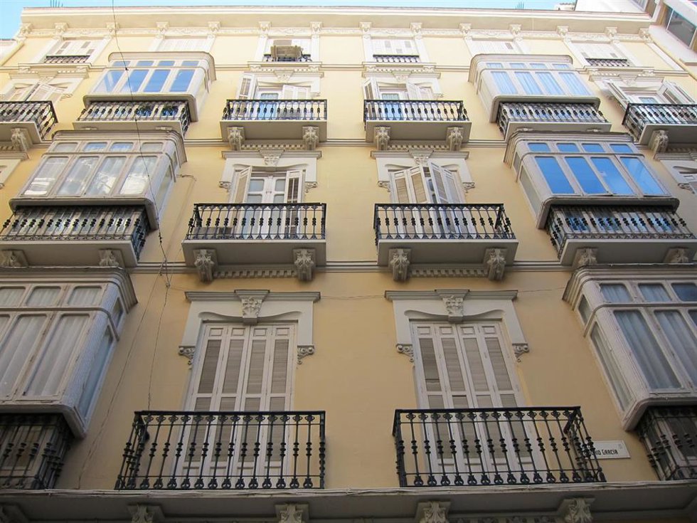 Archivo - Imagen de archivo de viviendas.