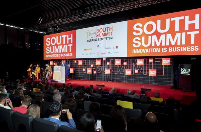Archivo - Vista general de la intervención del presidente del Gobierno, Pedro Sánchez, durante la clausura  del South Summit 2022, en La Nave de Madrid, a 8 de junio de 2022, en Madrid (España).