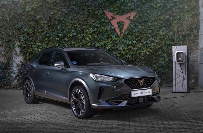 Archivo - Cupra Formentor híbrido enchufable.