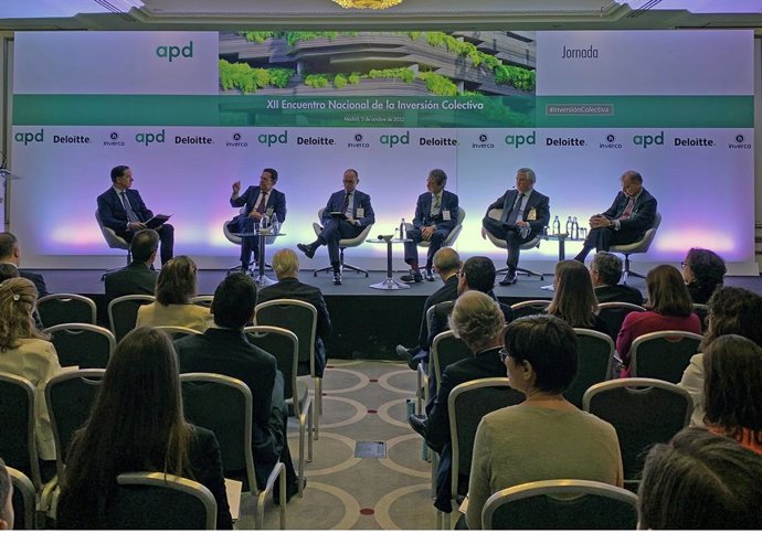 XII Encuentro de la Inversión Colectiva, organizado por Deloitte, APD e Inverco.