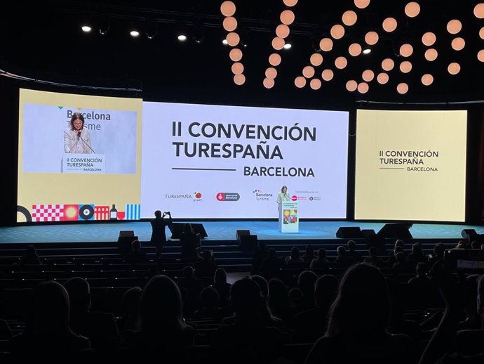 La ministra de Industria, Comercio y Turismo, Reyes Maroto, en la II Convención Turespaña