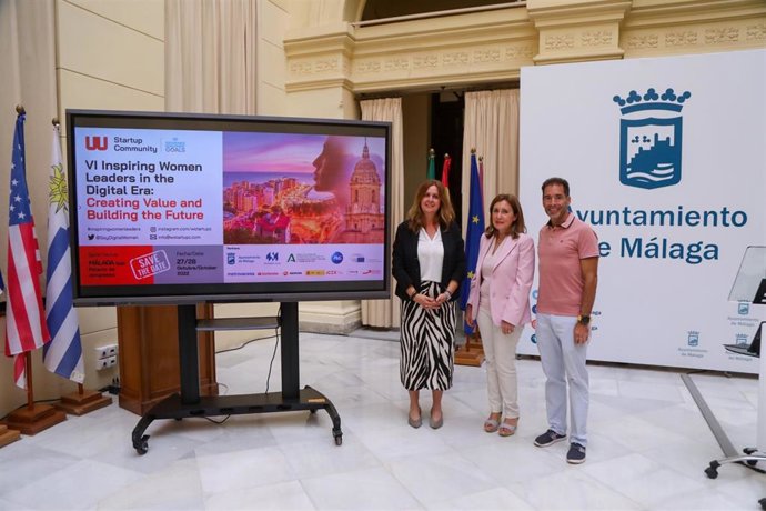 La concejala del Área de Promoción de la Ciudad y Captación de Inversiones, Rosa Sánchez, junto a la fundadora de Inspiring Women Leaders in the Digital Era, Teresa Alarcos.