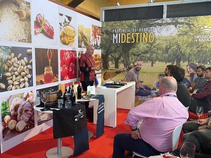 La Diputación de Badajoz promociona las DOP Ribera del Guadiana y Dehesa de Extremadura en San Sebastián Gastronomika
