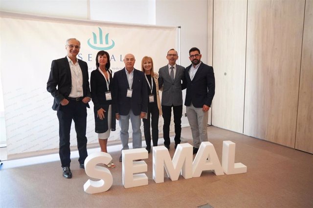 La Semal ha celebrado en Madrid el XX Congreso Internacional; en la imagen la junta directiva.