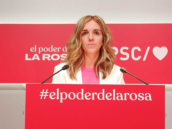 La portavoz del PSC, Elia Tortolero, en rueda de prensa en la sede del partido el 3 de octubre.