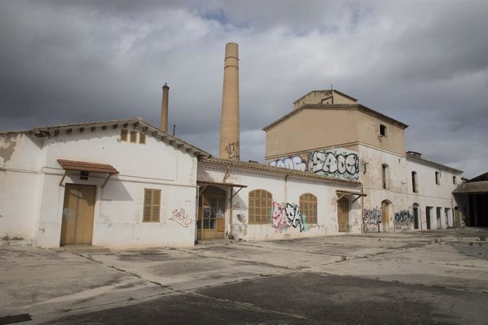 Archivo - Edificio de Sa Refinadora.