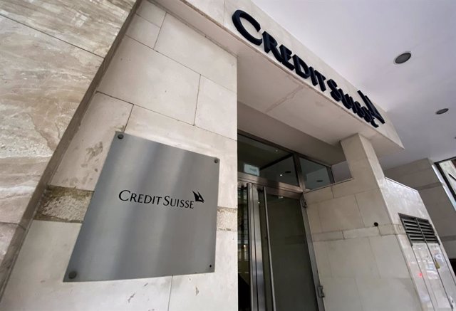 Archivo - Entrada de la sede de Credit Suisse en Madrid (España), a 29 de enero de 2020.