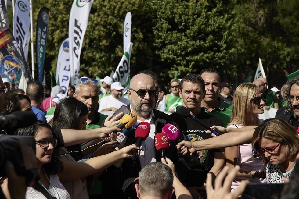 El presidente del CSIF, Miguel Borra, realiza declaraciones en una imagen de archivo.