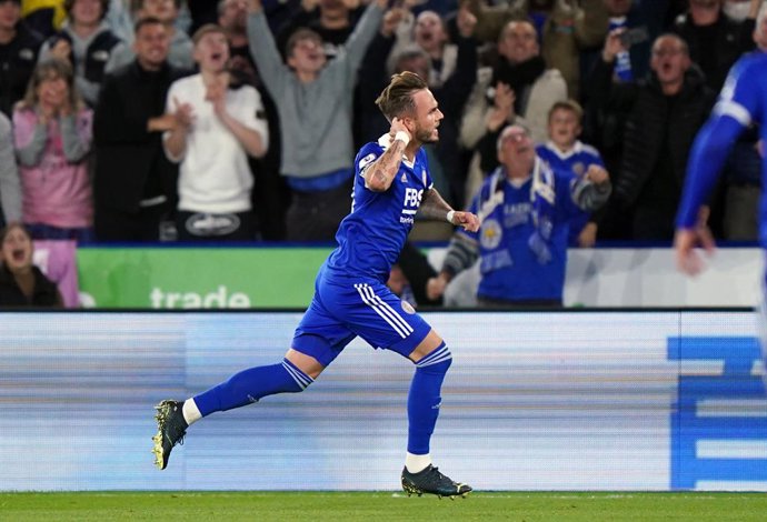 03 October 2022, United Kingdom, Leicester: Leicester City's James Maddison celebrates scoring his side's third goal during the English Premier League soccer match between Leicester City and Nottingham Forest at King Power Stadium. Photo: Tim Goode/PA W