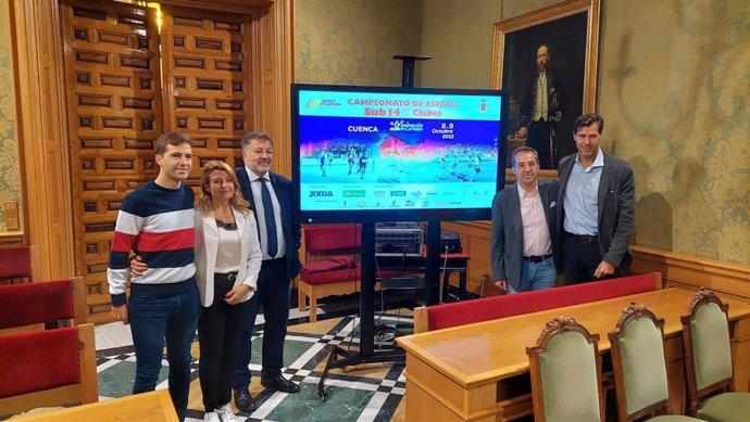 Presentación del campeonato nacional de atletismo sub-14 que se va a celebrar en Cuenca.