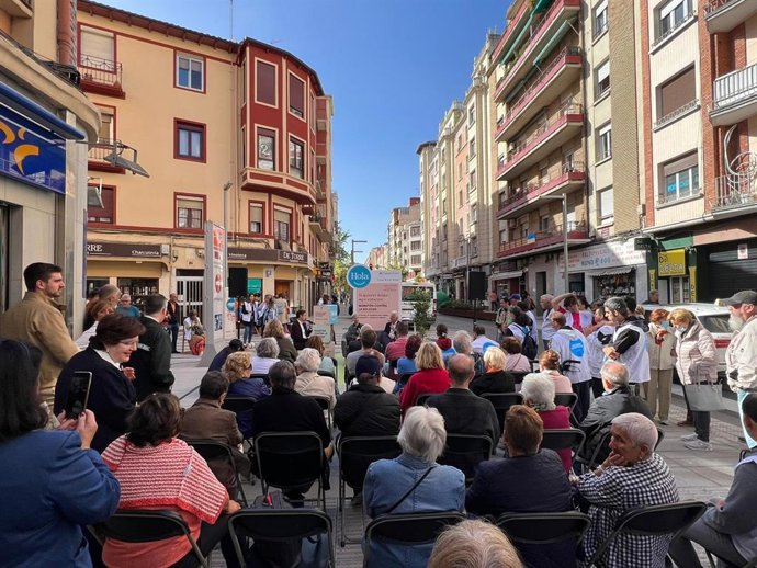 Logroño celebra una 'maratón de palabras" contra la soledad de las personas mayores