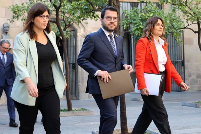 La consellera Gemma Geis, el president Pere Aragonès i la consellera Laura Vilagrà, abans del Consell Executiu 