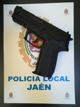 Pistola de aire comprimiso intervenida.