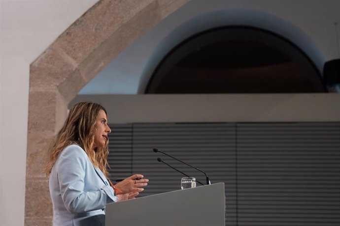 La portavoz del Govern, Patrícia Plaja, ofrece una rueda de prensa tras la reunión semanal del ejecutivo en la Generalitat, a 4 de octubre de 2022, en Barcelona, Cataluña (España). Durante la rueda de prensa, la portavoz del Govern, ha afirmado que el p