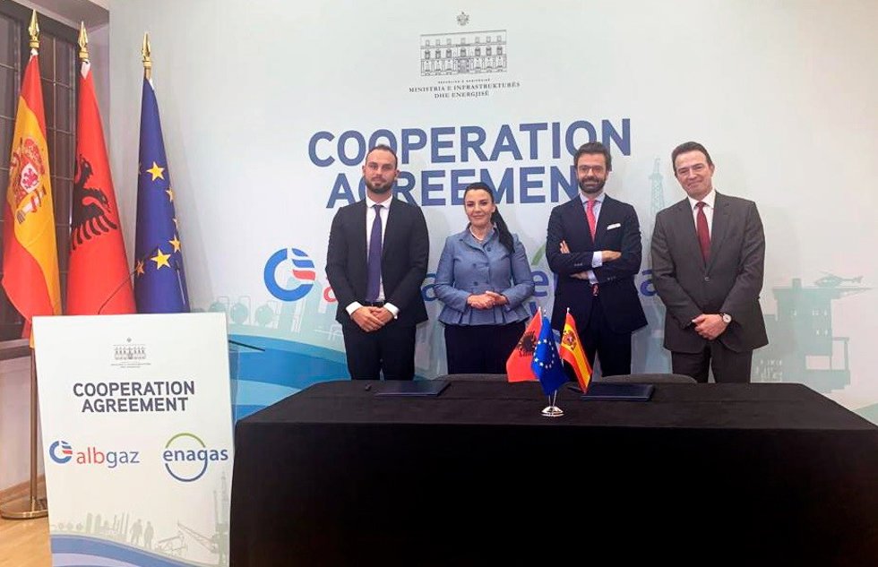 Enagás cierra acuerdo con la albanesa AlbGaz para la potencial entrada en su accionariado y estudiar proyectos conjuntos
