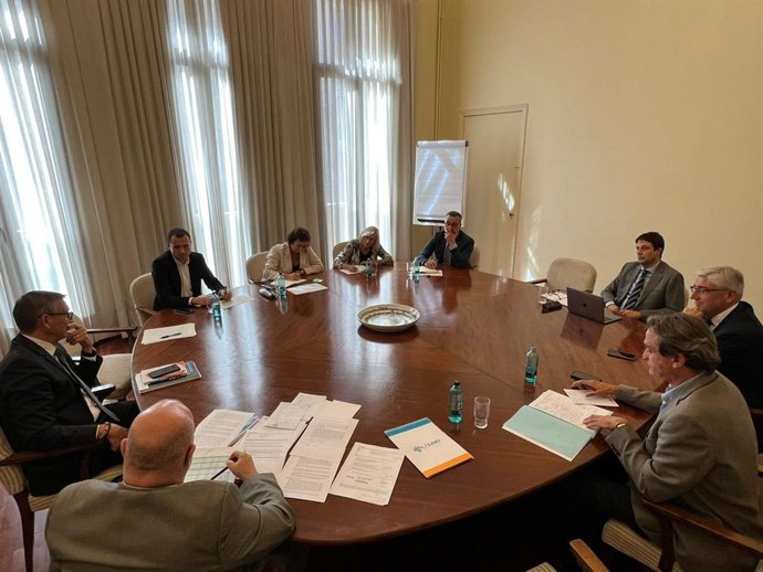 Reunión del PSC con Foment del Treball para abordar los Presupuestos catalanes de 2023.