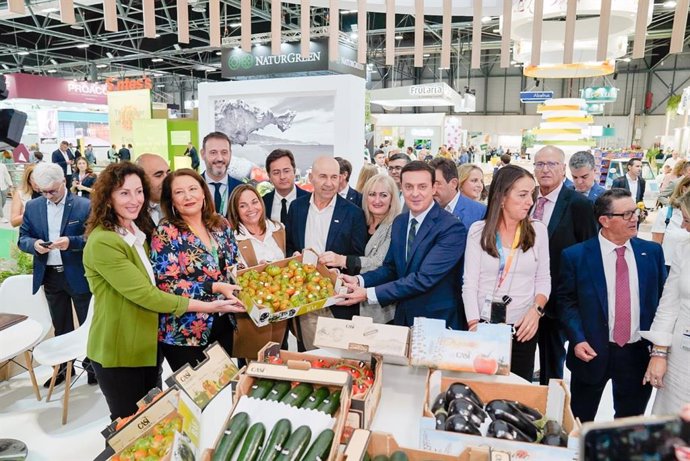 El presidente de la Diputación de Almería acude a Fruit Attraction.