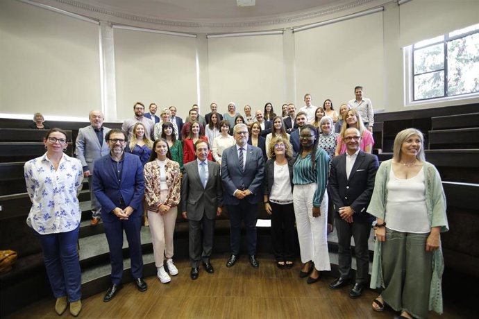 Finaliza la primera edición de 'conectADEA-UZ', que acerca a estudiantes con el ámbito directivo y de la empresa.