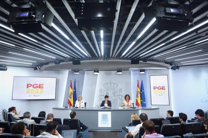  Rueda de prensa posterior al Consejo de Ministros, en el Palacio de La Moncloa, a 4 de octubre de 2022, en Madrid (España).