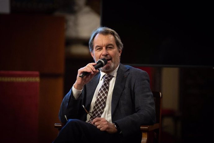 Archivo - El expresidente de la Generalitat Artur Mas en la clausura del ciclo 'Escolta, Europa' en una foto de archivo