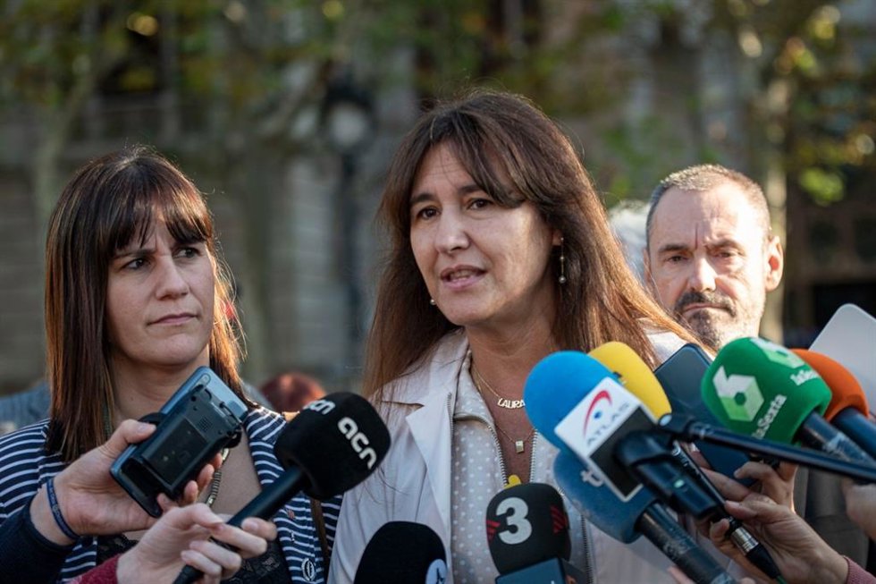La presidenta de Junts, Laura Borrs, en declaraciones ante el TSJC al acompañar a Torrent y los exmiembros de la Mesa del Parlament