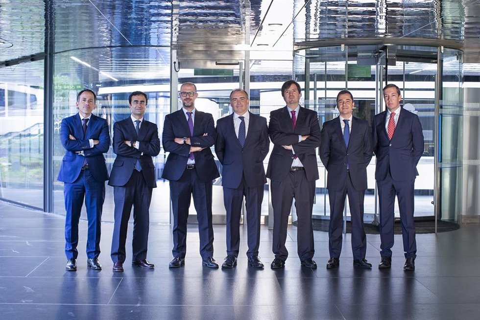 Archivo - El equipo de renta variable de Mutuactivos.