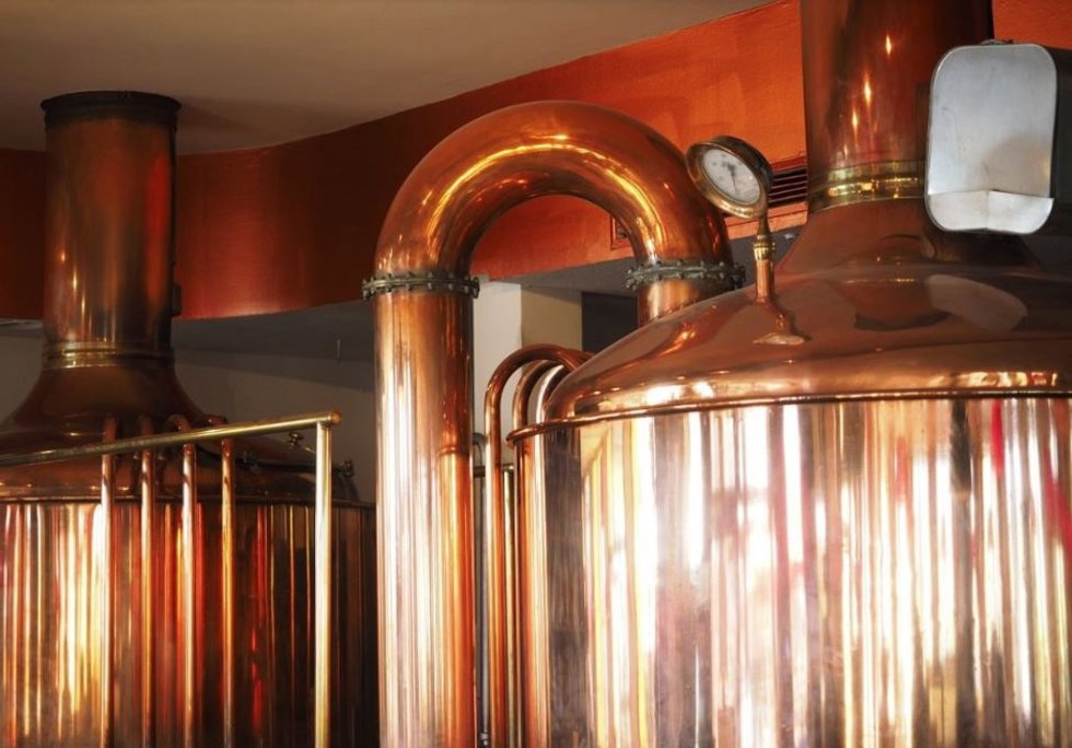 Recipientes en una fábrica de cerveza