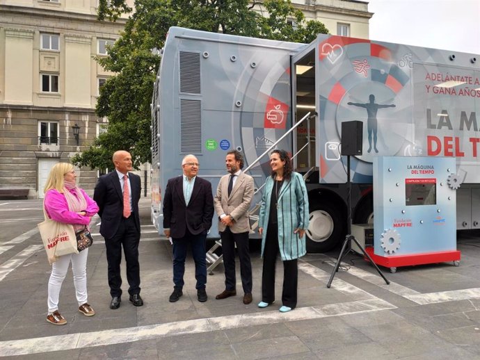 Presentación de 'La máquina del tiempo' en Oviedo.