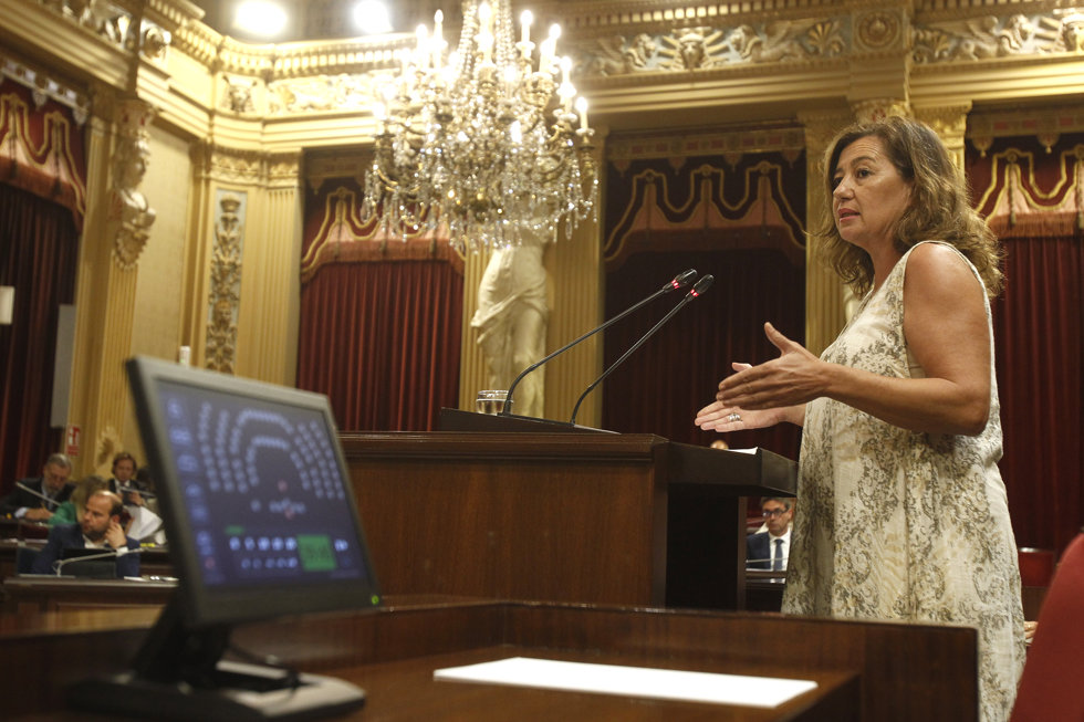La presidenta del Govern, Francina Armengol, interviene durante el segundo día del Debate de Política General.