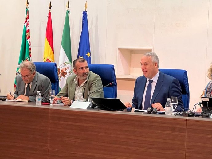 Pizarro y Ruiz Boix en el Consorcio para la Gestión de Residuos Urbanos.