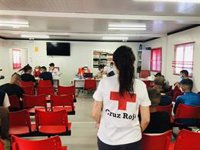 Cruz Roja de Almería atiende a más de 70 personas rescatadas en pateras en ocho intervenciones