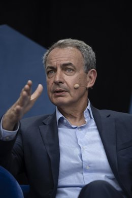 El expresidente del Gobierno José Luis Rodríguez Zapatero interviene en un debate sobre la agenda global organizado por elDiario.es, a 24 de septiembre de 2022, en Valencia, Comunidad de Valencia, (España). El expresidente del Gobierno debate sobre tema