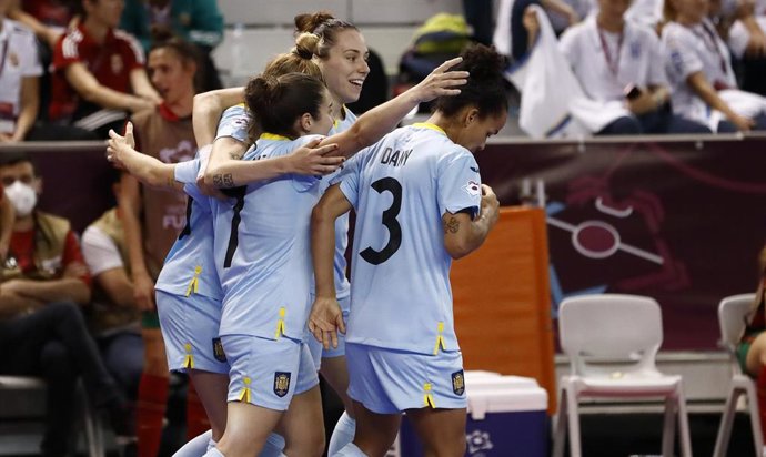 Archivo - España, reina europea del fútbol sala femenino.