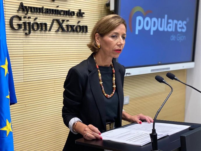 Ángeles Fernández-Ahúja, concejala del Grupo Municipal Popular en el Ayuntamiento de Gijón