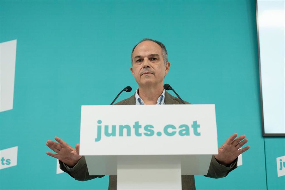El secretario general de Junts, Jordi Turull, ofrece una rueda de prensa tras la reunión de la Ejecutiva, a 3 de octubre de 2022, en Barcelona, Catalunya (España). El exvicepresidente del Govern Jordi Puigneró ha revelado que Junts ha renunciado a su re