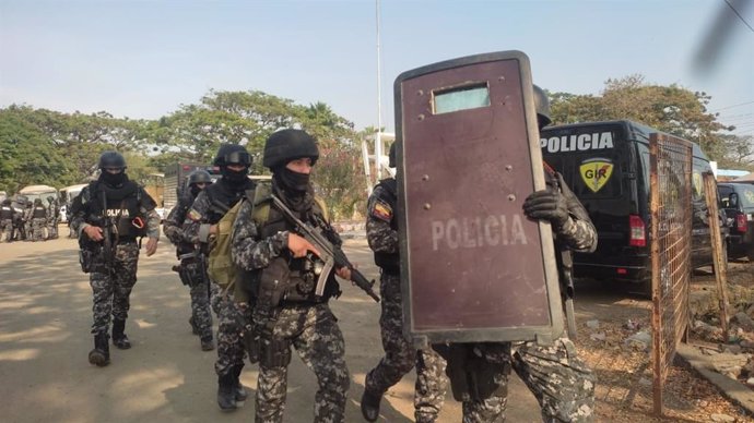 La Policía Nacional de Ecuador en la cárcel de la ciudad de Guayas