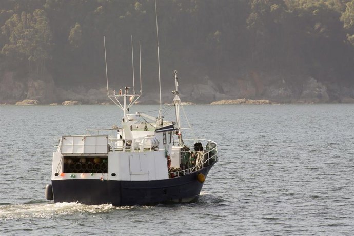 Imagen de un barco pesquero.
