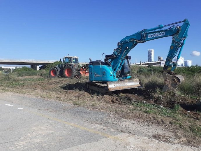 El Port de Tarragona inicia las obras del desvío del canal de drenaje de la ZAL