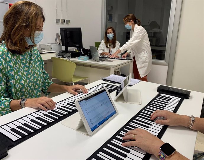 El uso de la música como terapia para preservar la función cognitiva en pacientes con Esclerosis Múltiple.