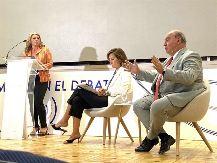 Almudena Leal, Concha Santos y Mariano Sanz