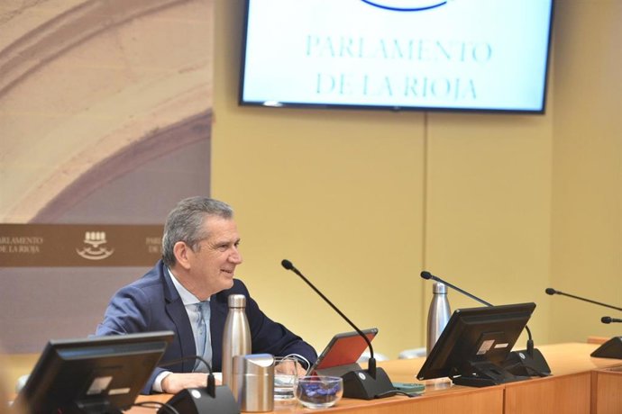 El consejero de Hacienda, Celso González